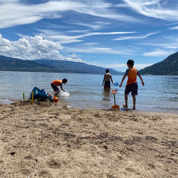 About me, Yoko (Yolanda) - Picture 10 of 16